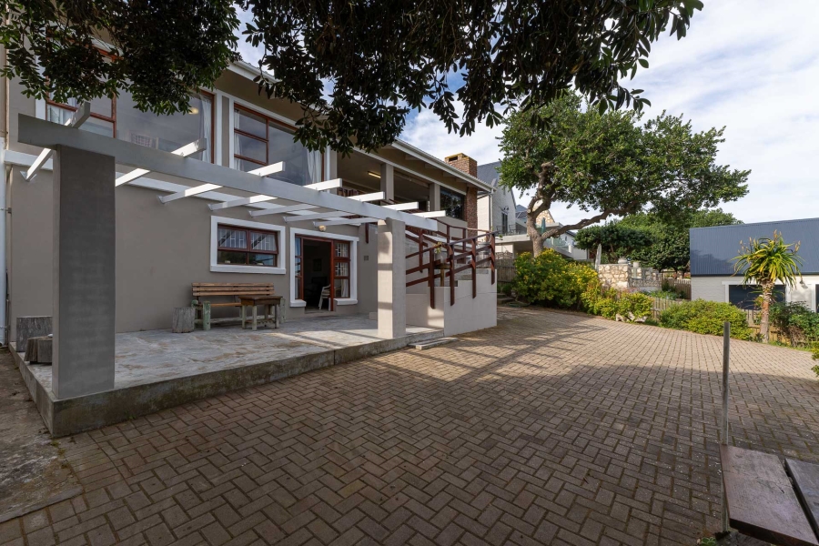4 Bedroom Property for Sale in Stilbaai Oos Western Cape
